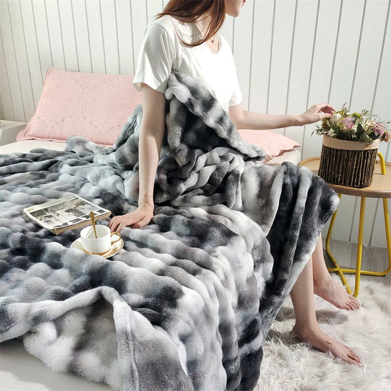 Charcoal gradient bubble faux fur throw (supplier photo)