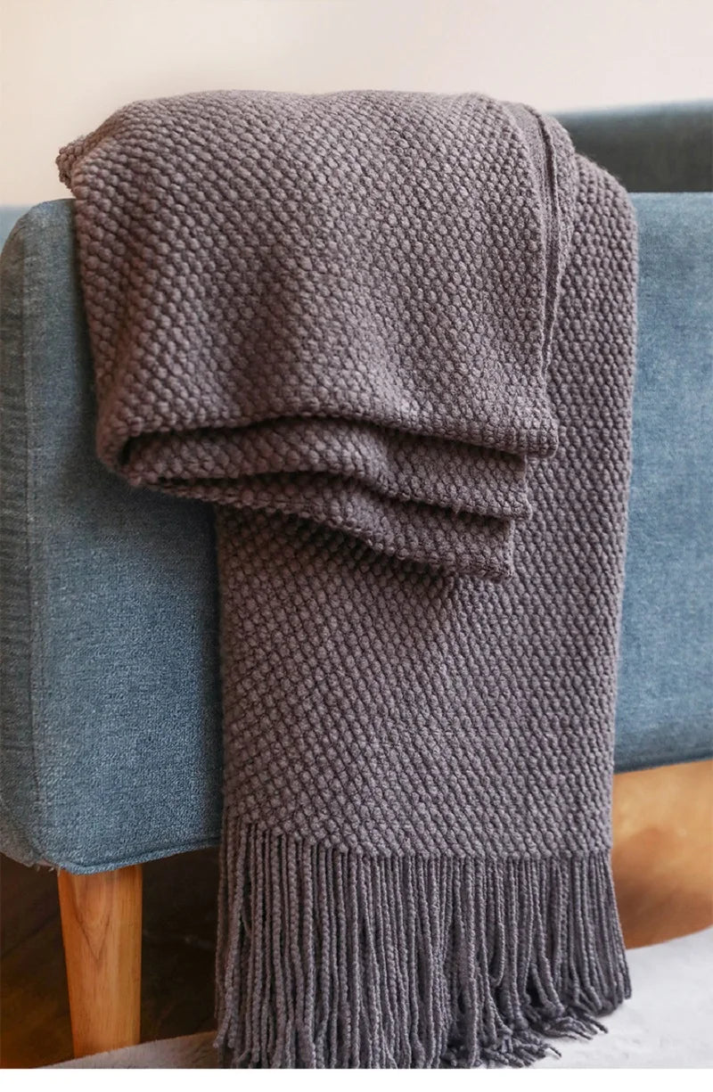 Solid Knit Throw Blanket with Tassels | Soft Nordic Style